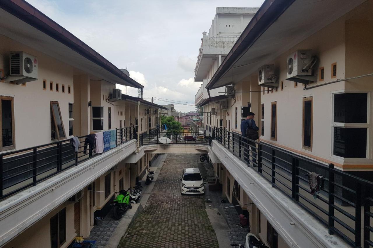 Oyo 91647 Sanina Residence Pematang Siantar Eksteriør bilde