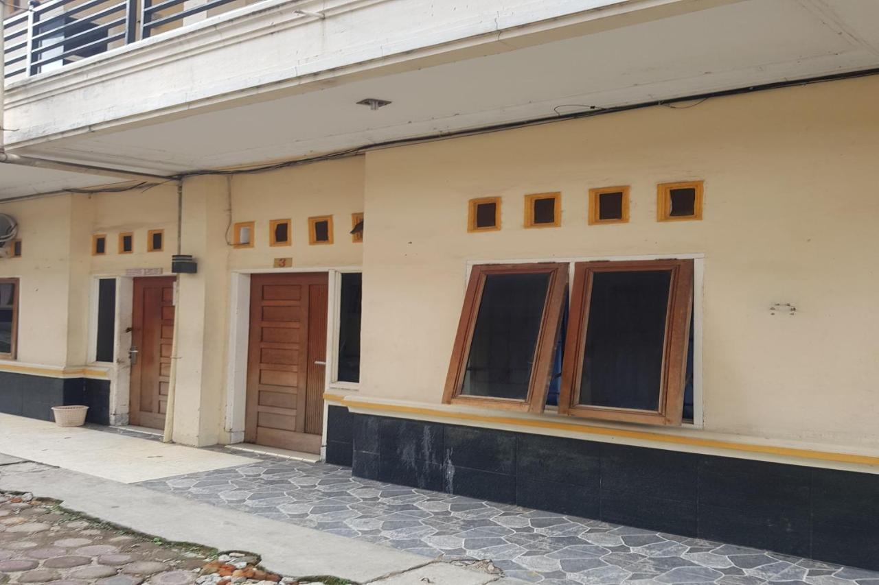 Oyo 91647 Sanina Residence Pematang Siantar Eksteriør bilde