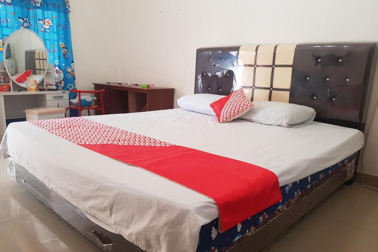 Oyo 91647 Sanina Residence Pematang Siantar Eksteriør bilde